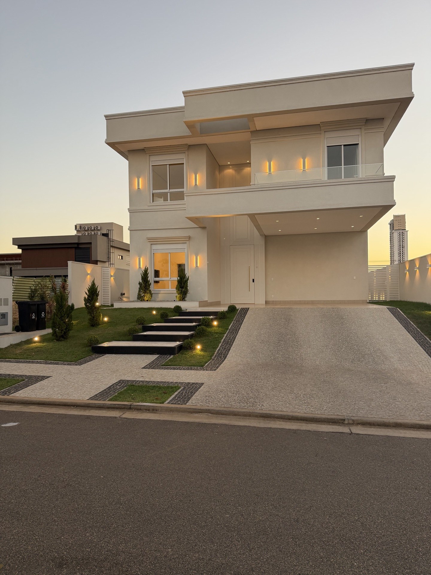 Casa Madrepérola, sobrado de alto padrão no Alphaville 2 — foto 2