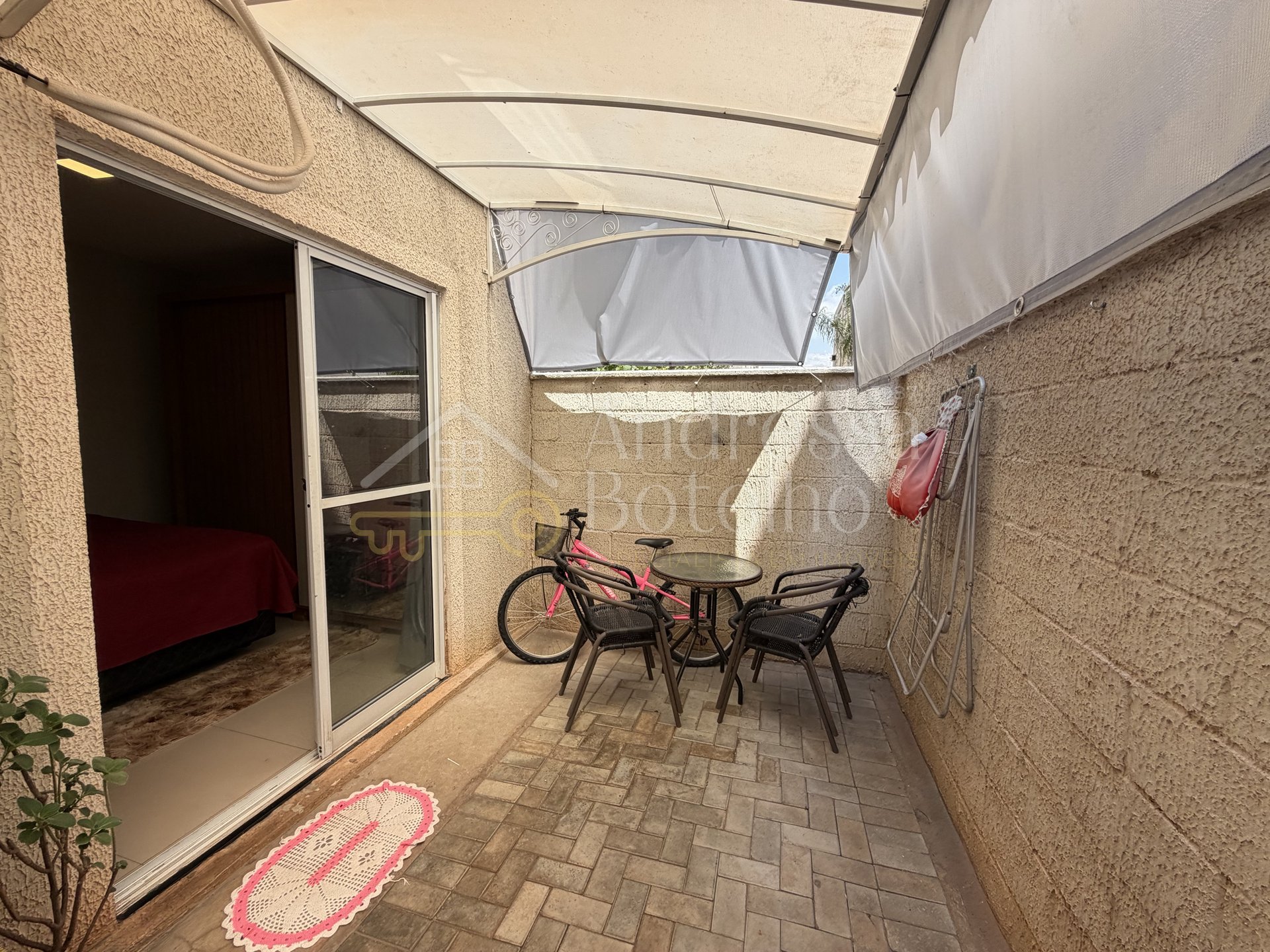 Apartamento térreo de 2 quartos com quintal privativo no Palmeira Imperial, 402 Norte — foto 2