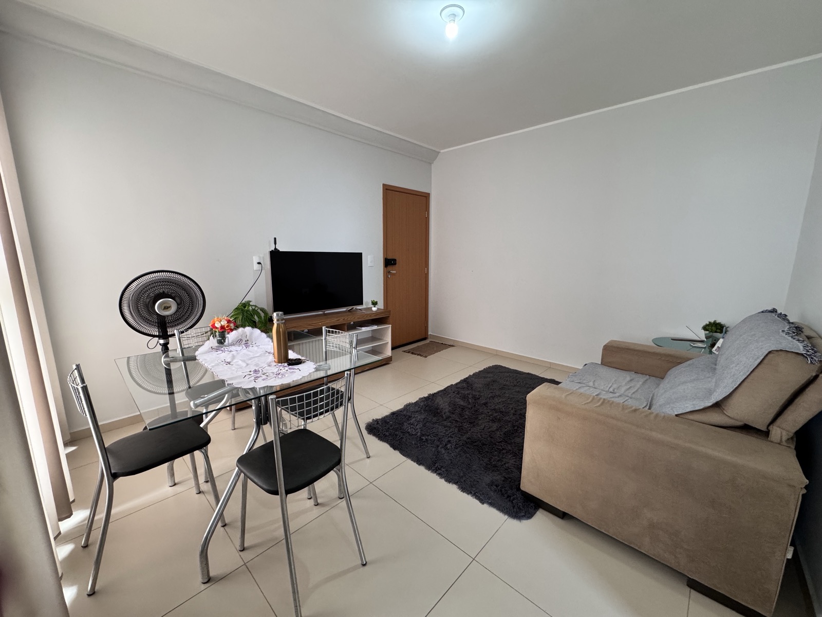 Apartamento mobiliado de 2 quartos com vista do lago na 309 Norte — foto 2