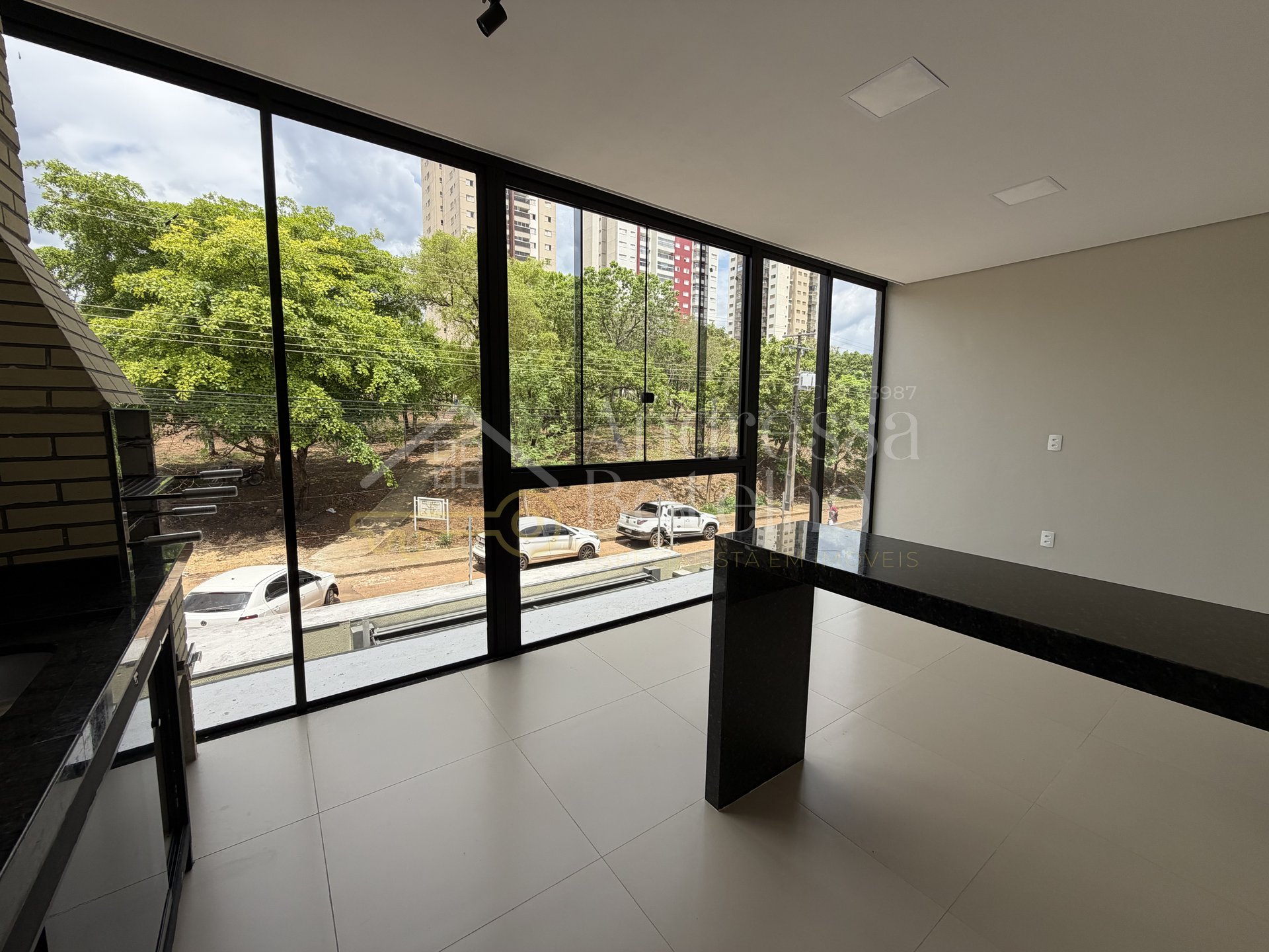 Sobrado de 4 suítes com área gourmet na 105 Norte — foto 2